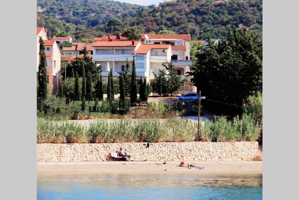 Sea View Room With Kitchen, Balcony&Air Condition Barbat na Rabu Exterior foto