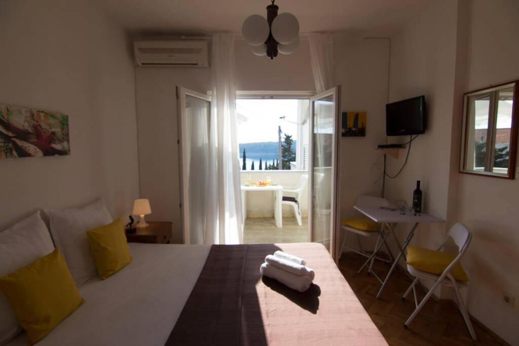 Sea View Room With Kitchen, Balcony&Air Condition Barbat na Rabu Exterior foto